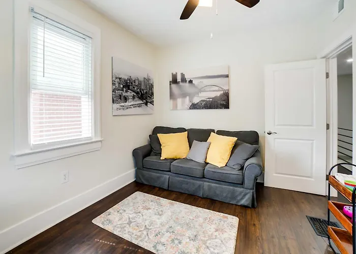 Walk To Walnut St: Pet-friendly Home! Pittsburgh