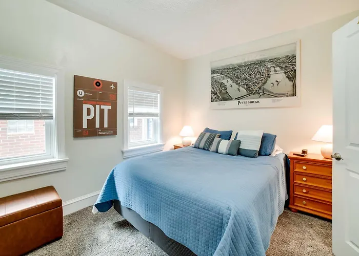 Walk To Walnut St: Pet-friendly Home! * Pittsburgh